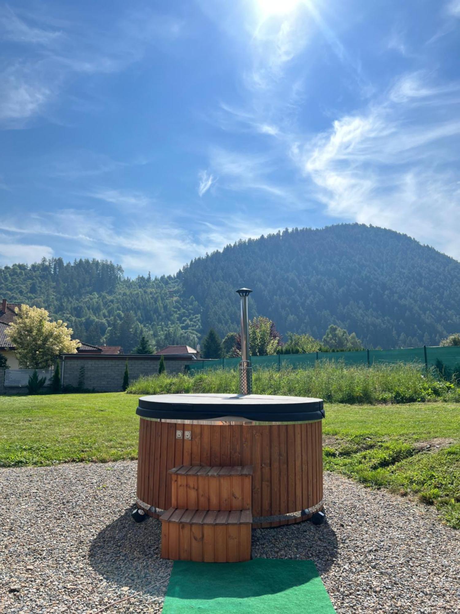 Domcek Pod Vezami S Virivkou A Grilom, Pri Termalnom Kupalisku Liptovsky Jan Exterior foto
